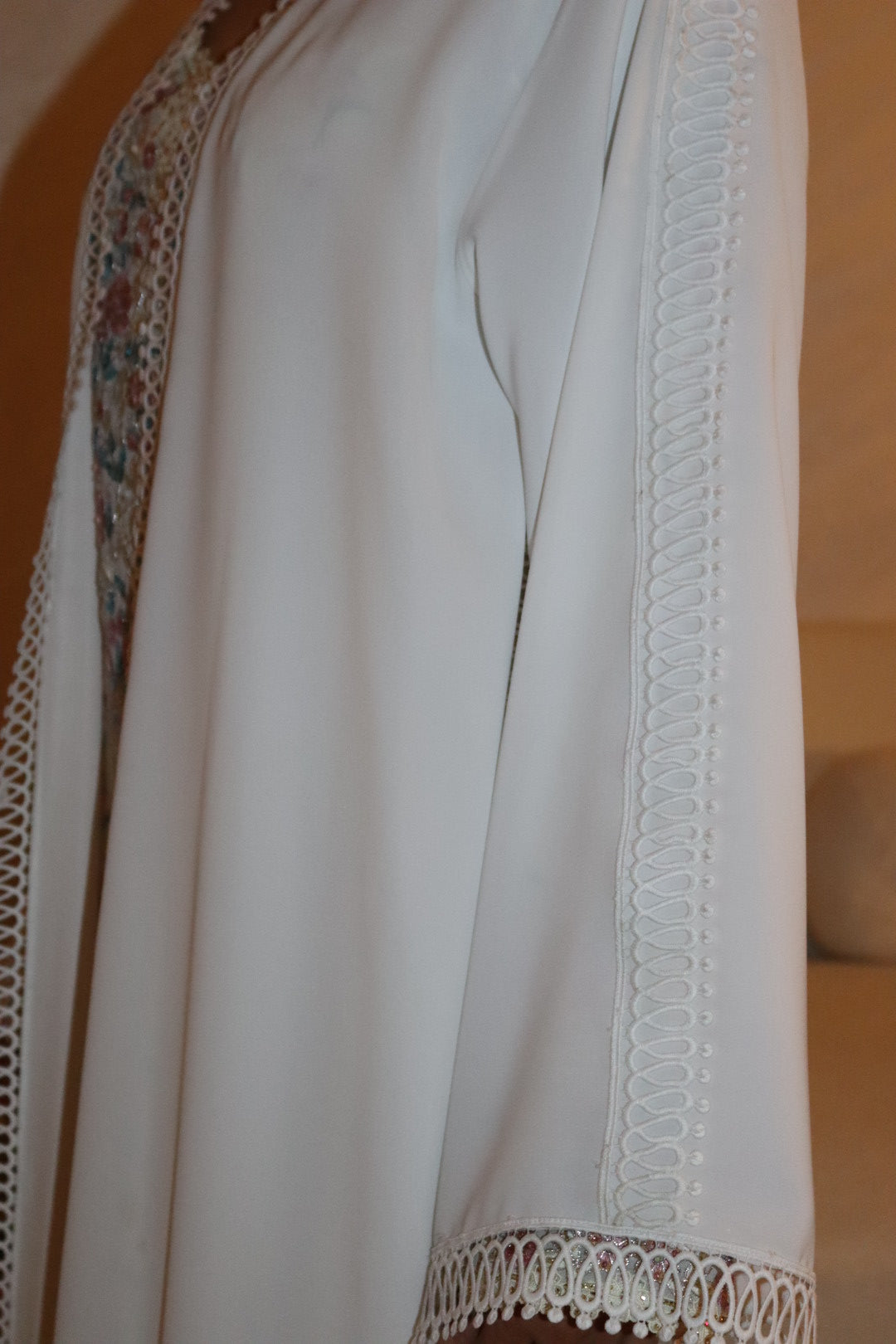 White vanilla abaya